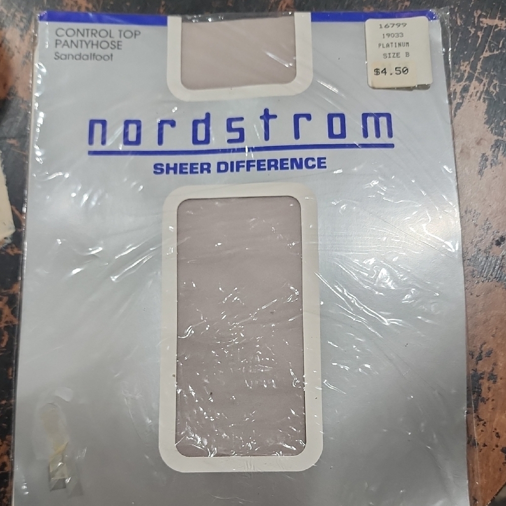 Vintage Nordstrom Pantyhose 1980s Control Top Sheer Difference Platinum Size B🔥